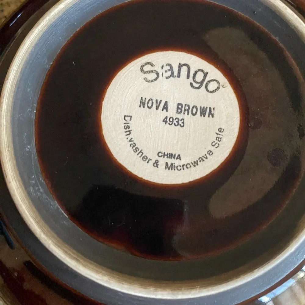 Sango Nova Brown 4933 Stoneware 2 Dinner Plates 4 Bowls Two Toned Dinnerware Set